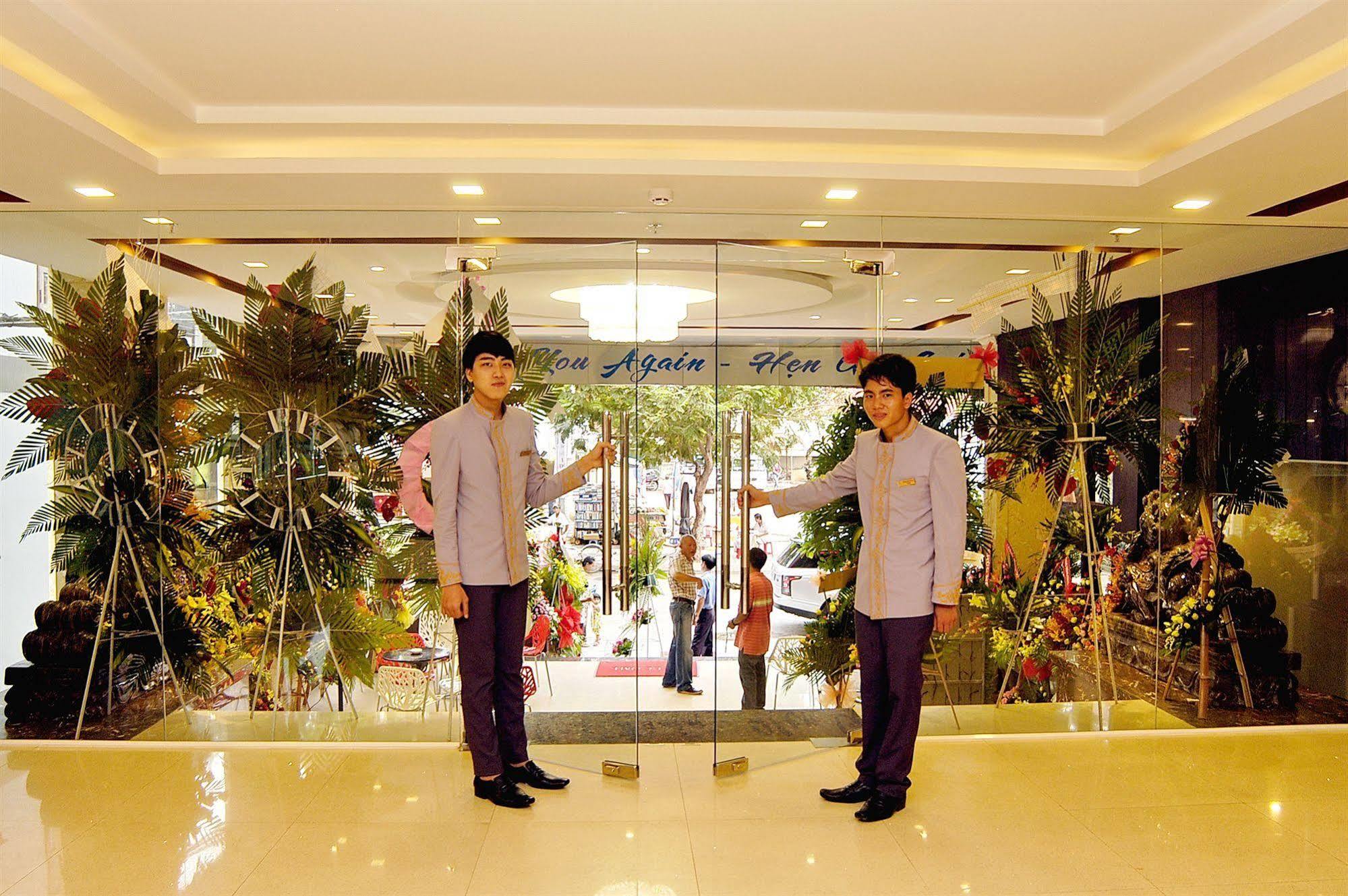 נה טראנג Nam Hung Hotel מראה חיצוני תמונה